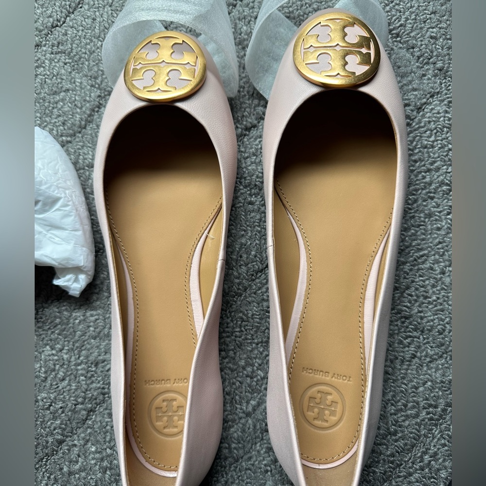 Lilac rare Tory Burch pumps new with original packaging